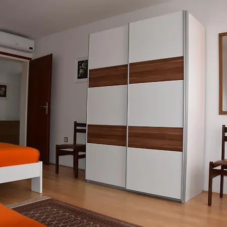 Apartment Crobeg