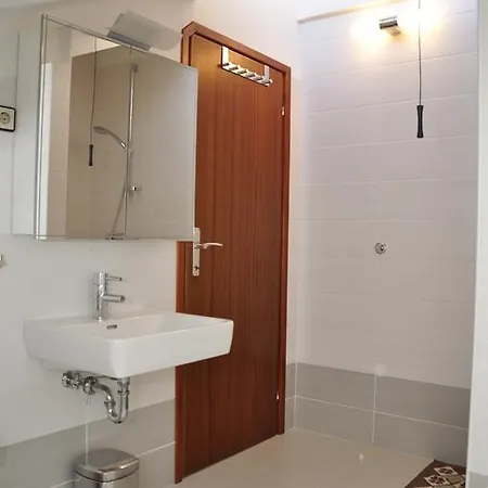 Apartment Crobeg *